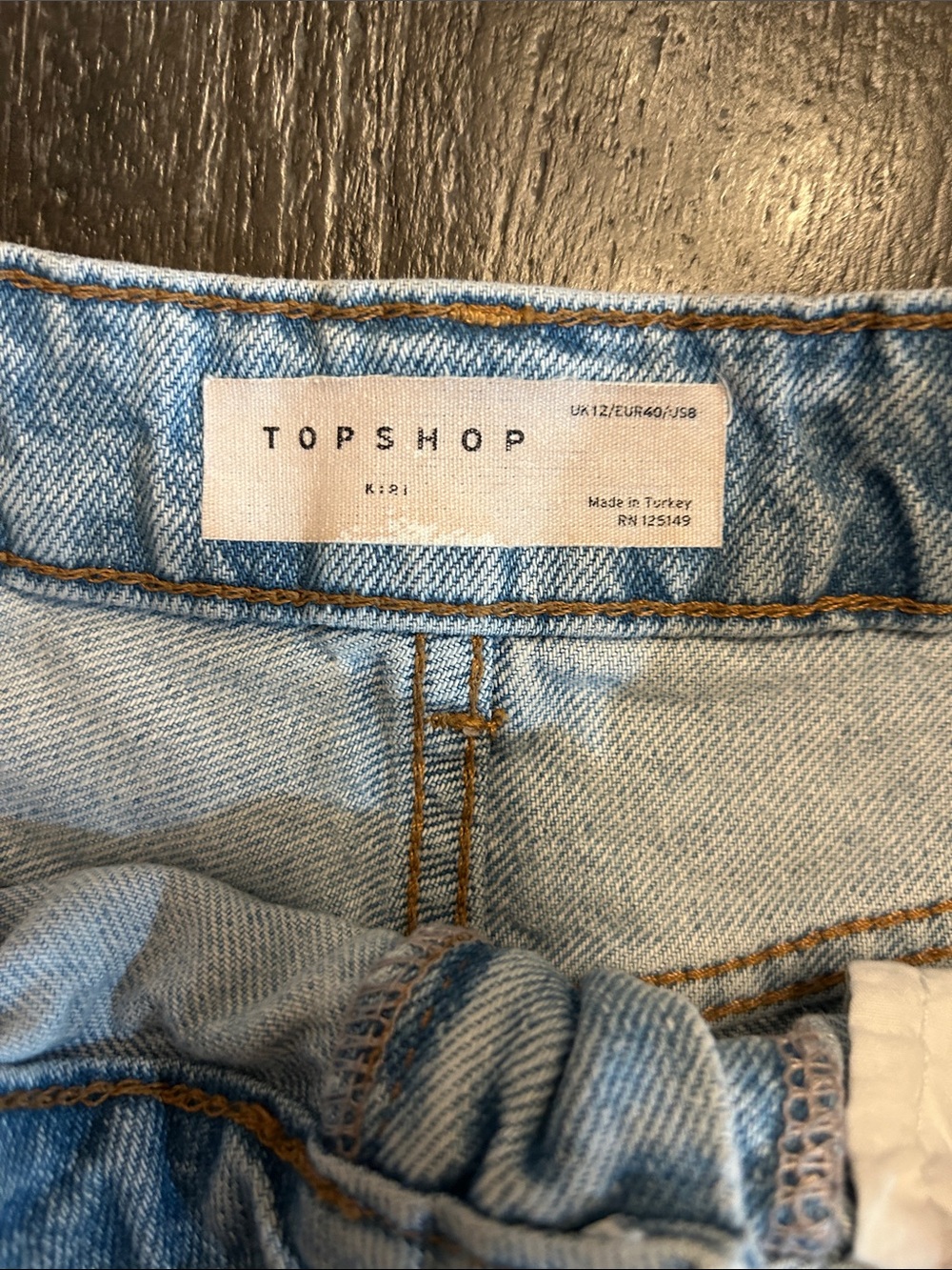 Topshop Light Blue Frayed Hem Denim Shorts - Picture 2 of 6